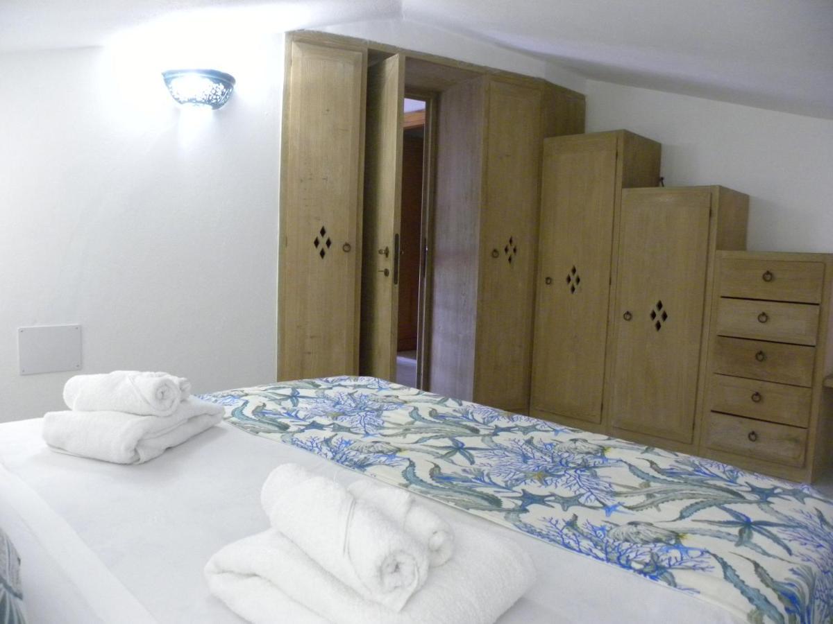 Villa Carlotta La Maddalena Ла-Маддалена Экстерьер фото